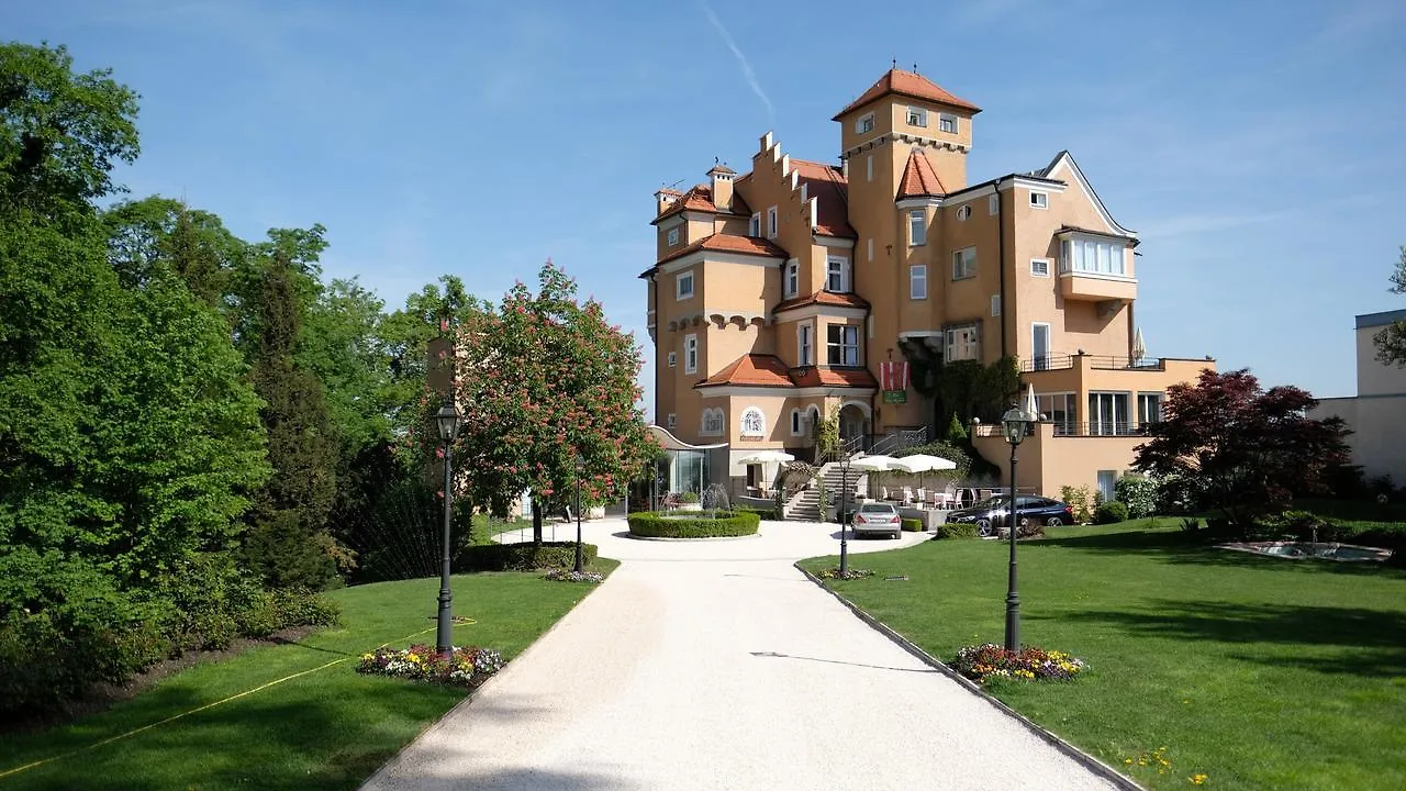 Hotel Schloss Moenchstein Salzburgo 5*,  Austria